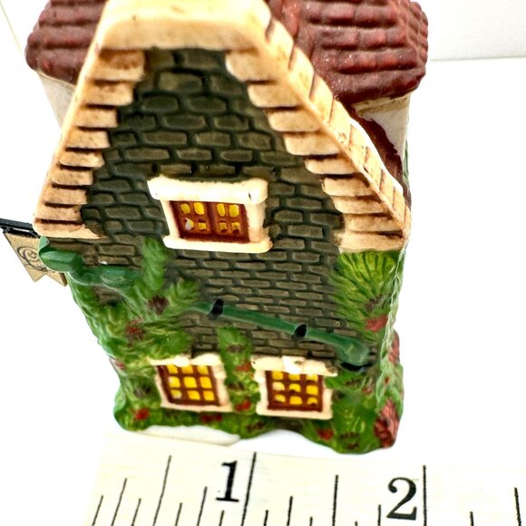 Charles Dickens Heritage Dedlock Arms Ornament 1994 Collectors Edition Porcelain - Picture 4 of 8